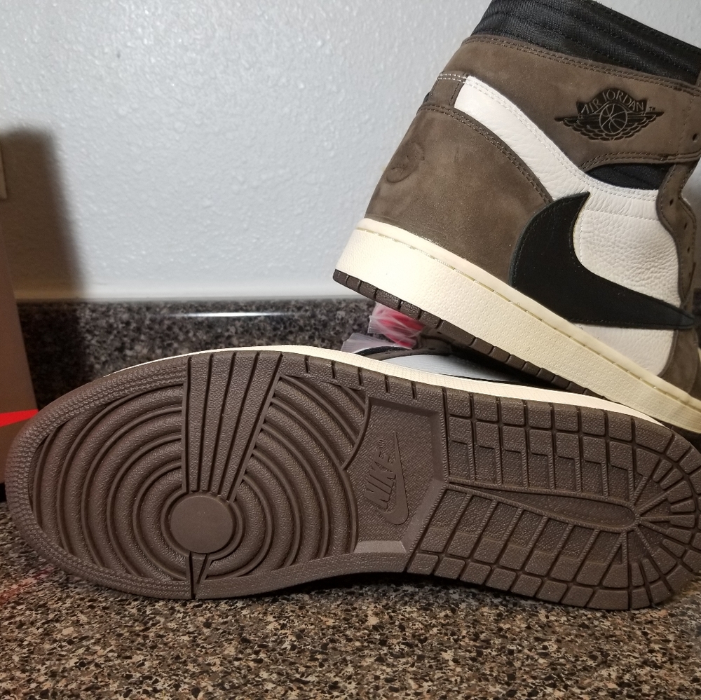 Nike Air Jordan 1 Travis Scott Retro OG CD4487 100 - Picture 4 of 8